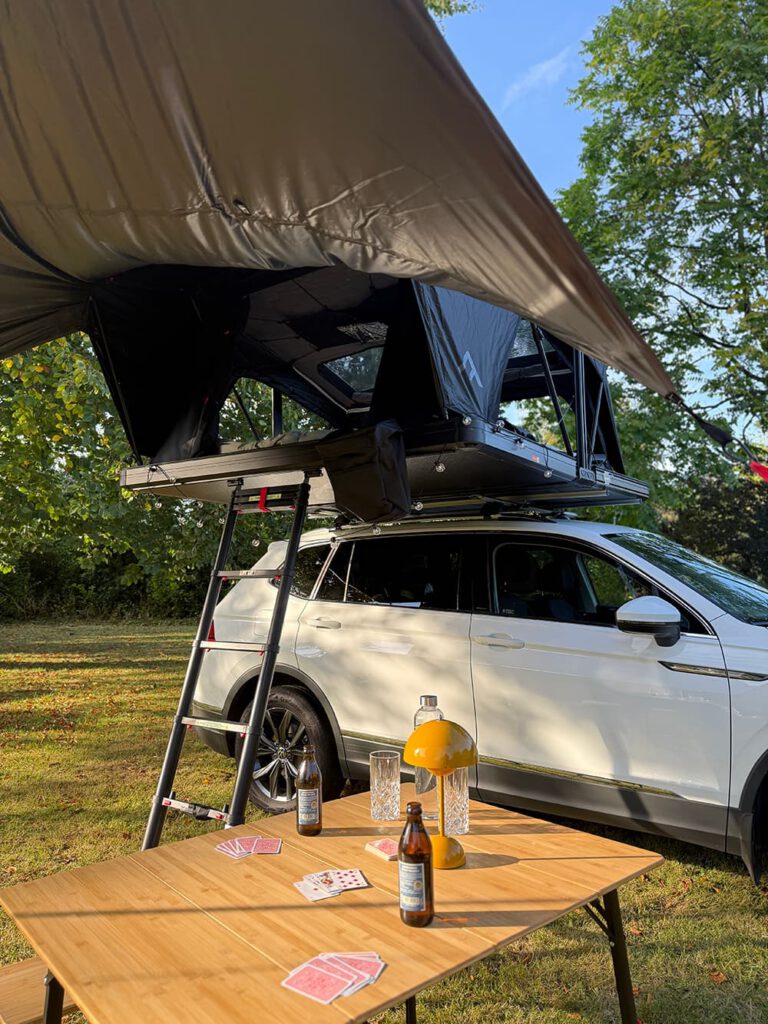 Dachzelt Queedo mit Vorzelt